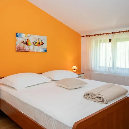 Antisa Apartment